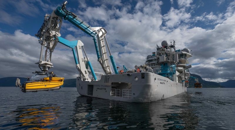 oceanxplorer-submersible-02-800x445.jpg