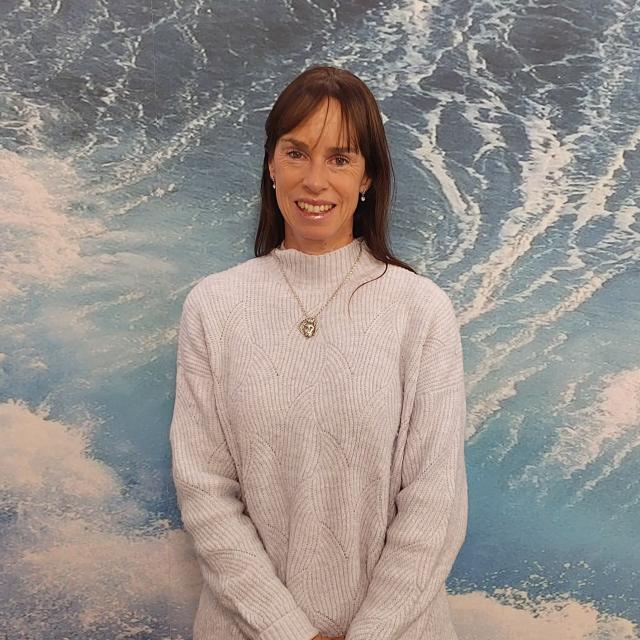 Prof Lynne Shannon